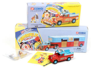 Lot 317 - CORGI TOYS (GB) (2)