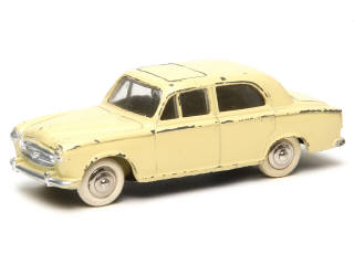 Lot 399 - DINKY TOYS (FRANCE) (1)