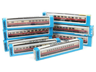 Lot 419 - MÄRKLIN 'HO' (ALLEMAGNE) (8)