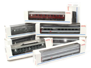 Lot 413 - MÄRKLIN 'HO' (ALLEMAGNE) (8)