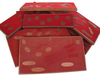 Lot 230 - DIVERS (9)