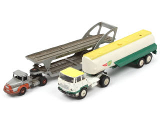 Lot 357 - DINKY TOYS (FRANCE) (2)