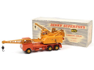 Lot 353 - DINKY TOYS (FRANCE) (1)