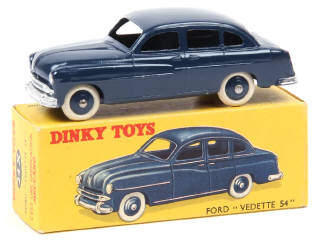 Lot 333 - DINKY TOYS (FRANCE) (1)
