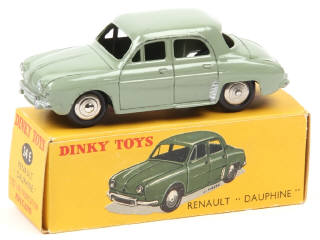 Lot 330 - DINKY TOYS (FRANCE) (1)