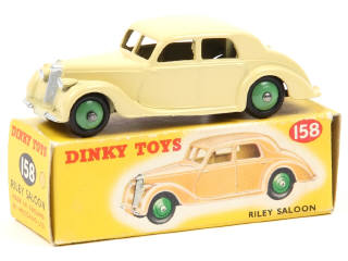 Lot 372 - DINKY TOYS (GB) (1)