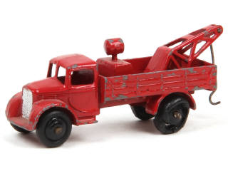 Lot 381 - DINKY TOYS (GB) (1)