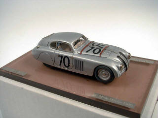 Lot 679 - FB MODEL (ITALY) (1)