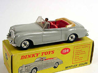 Lot 724 - DINKY TOYS (GB) (1)