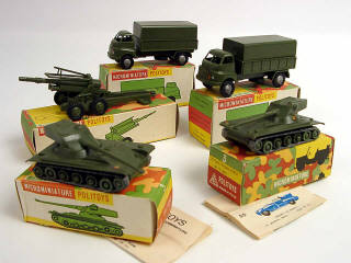 Lot 807 - POLITOYS (ITALY) (5)