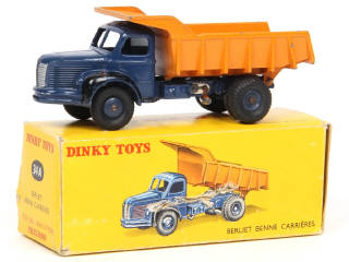 Lot 436 - DINKY TOYS (FRANCE) (1)