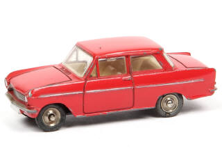Lot 460 - DINKY TOYS (FRANCE) (1)