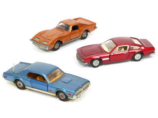 Lot 347 - DINKY TOYS (GB) (3)