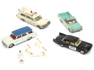 Lot 348 - DINKY TOYS (GB) (4)