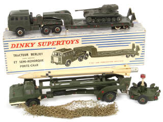 Lot 385 - DINKY TOYS (2)