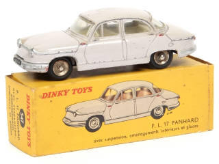 Lot 466 - DINKY TOYS (FRANCE) (1)
