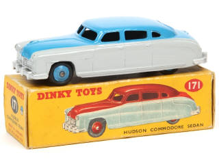 Lot 303 - DINKY TOYS (GB) (1)