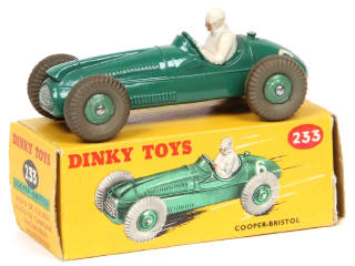 Lot 332 - DINKY TOYS (GB) (1)