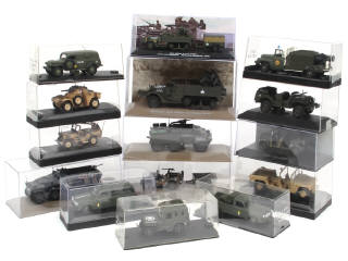 Lot 137 - DIVERS (15)