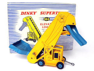 Lot 155 - DINKY TOYS (GB) (1)