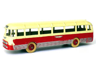 Lot 215 - DINKY TOYS (FRANCE) (1)