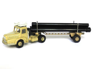 Lot 219 - DINKY TOYS (FRANCE) (1)