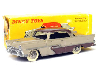 Lot 225 - DINKY TOYS (FRANCE) (1)