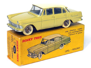 Lot 233 - DINKY TOYS (FRANCE) (1)