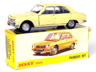 Lot 239 - DINKY TOYS (FRANCE) (1)