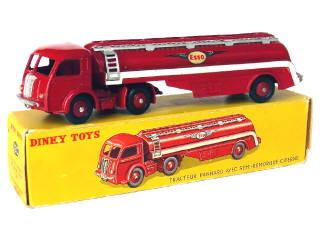 Lot 253 - DINKY TOYS (FRANCE) (1)