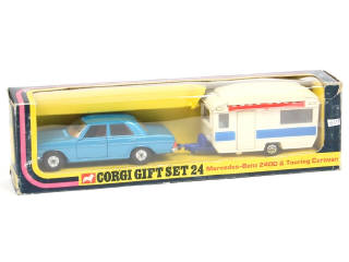 Lot 282 - CORGI TOYS (GB) (1)