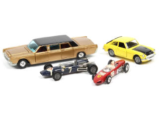 Lot 300 - CORGI TOYS (GB) (4)