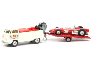 Lot 323 - CORGI TOYS (GB) (3)