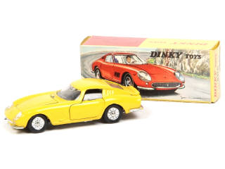 Lot 263 - DINKY TOYS (FRANCE) (1)