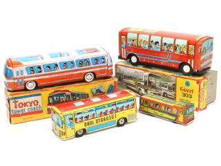 Lot 152 - DIVERS (4)