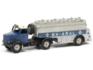 Lot 226 - MÄRKLIN (ALLEMAGNE) (1)