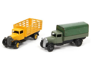 Lot 342 - DINKY TOYS (GB) (2)