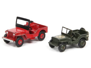 Lot 347 - DINKY TOYS (GB) (2)