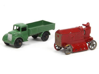 Lot 153 - DIVERS (2)