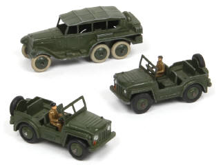 Lot 374 - DINKY TOYS (GB) (3)