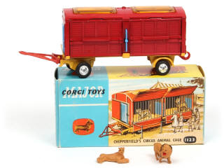 Lot 201 - CORGI TOYS (GB) (1)