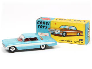 Lot 190 - CORGI TOYS (GB) (1)