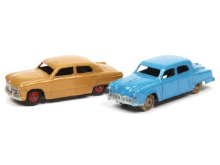 Lot 361 - DINKY TOYS (GB) (2)