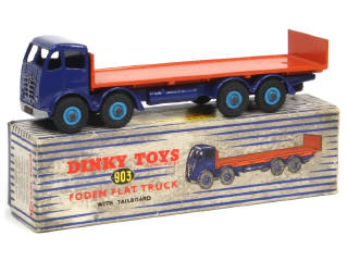 Lot 322 - DINKY TOYS (GB) (1)