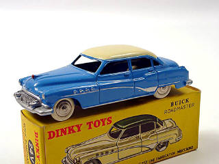 Lot 583 - DINKY TOYS FRANCE (1)
