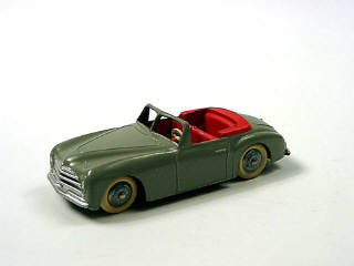 Lot 568 - DINKY TOYS (FRANCE) (1)