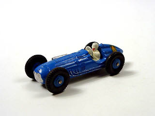 Lot 558 - DINKY TOYS (FRANCE) (1)