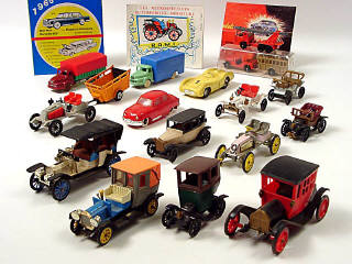 Lot 405 - DIVERS (21)