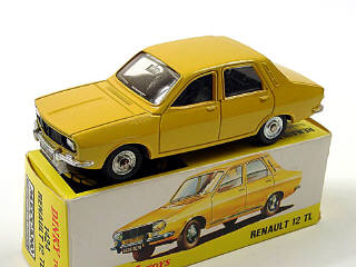 Lot 622 - DINKY TOYS FRANCE (1)