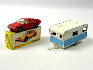 Lot 636 - DINKY TOYS FRANCE (2)